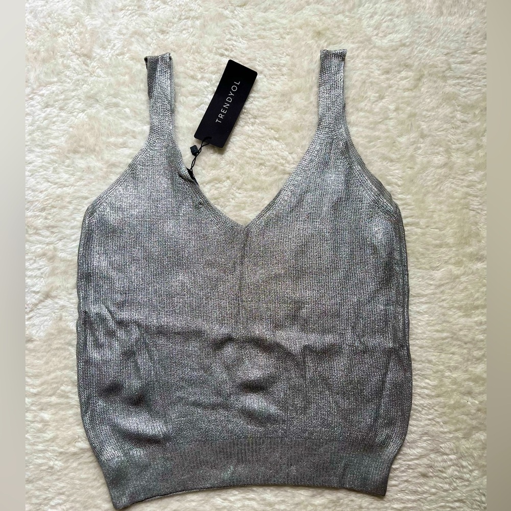 S size gray tanktop